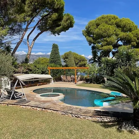 Villa Charming